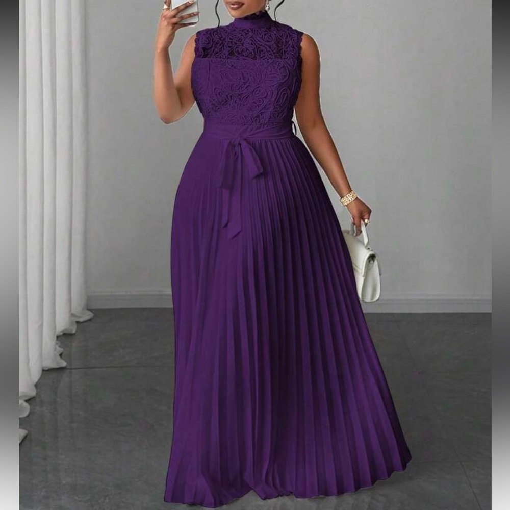 Elegant Purple Lace Evening Gown